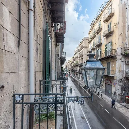 Qasr Home Beautiful Apartment In Palermo-2